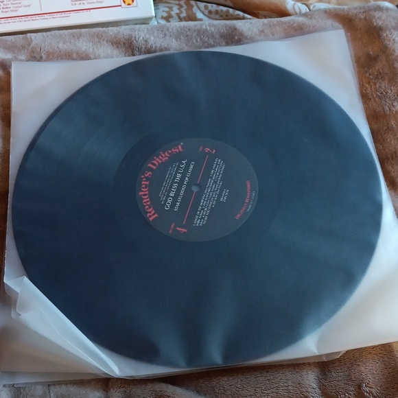 GOD BLESS THE USA BOXED RECORD SET - Picture 3 of 3